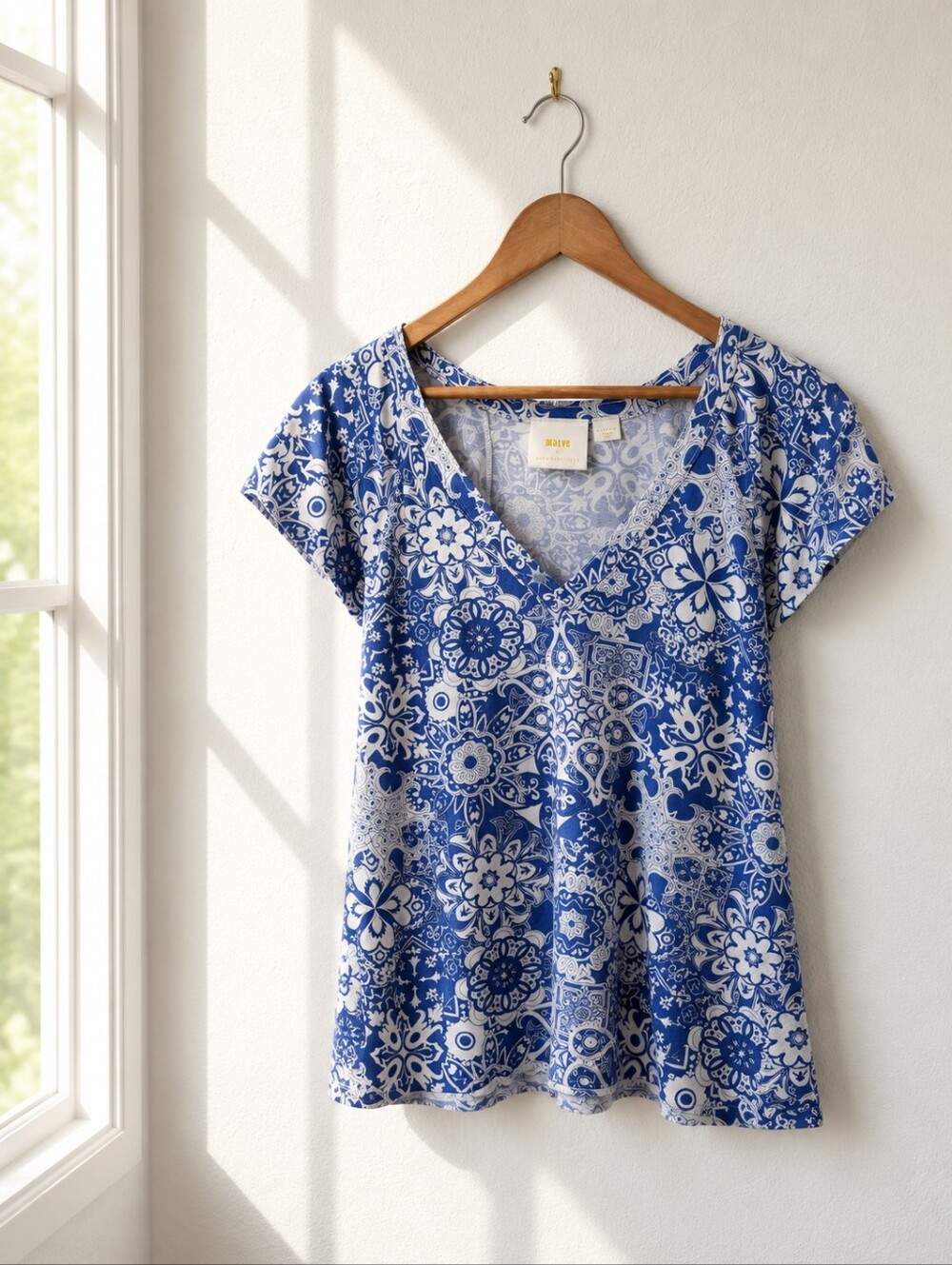 Maeve by Anthropologie Blue White Medallion Print Tee XL Boho Coastal